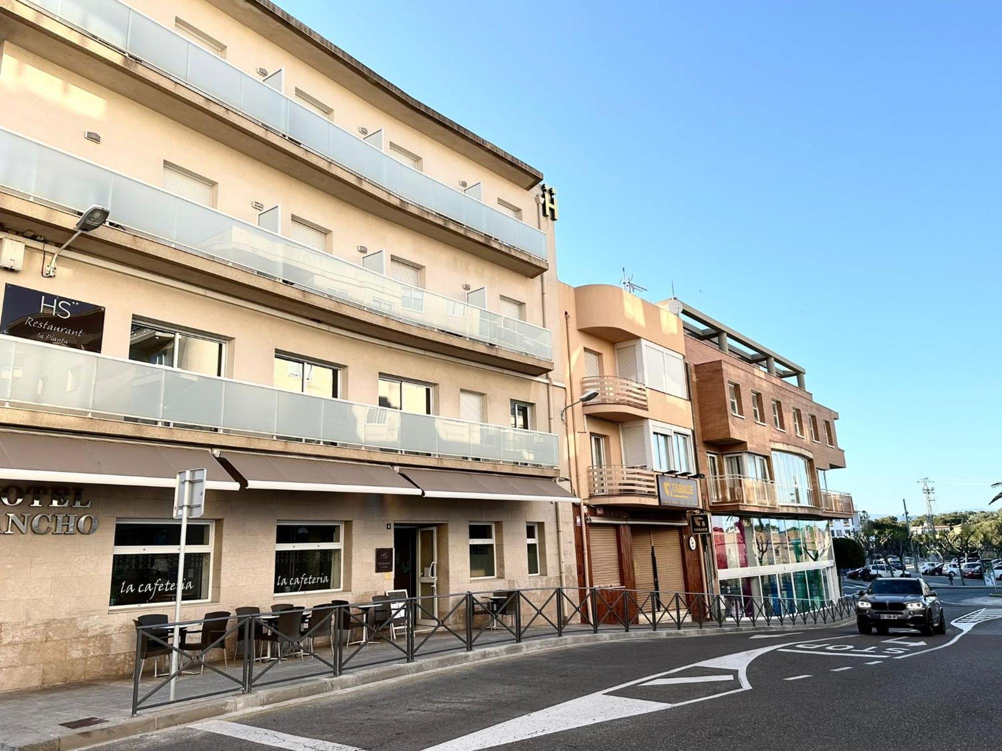 Hotel Sancho ロスピタレート・デ・リンファント エクステリア 写真